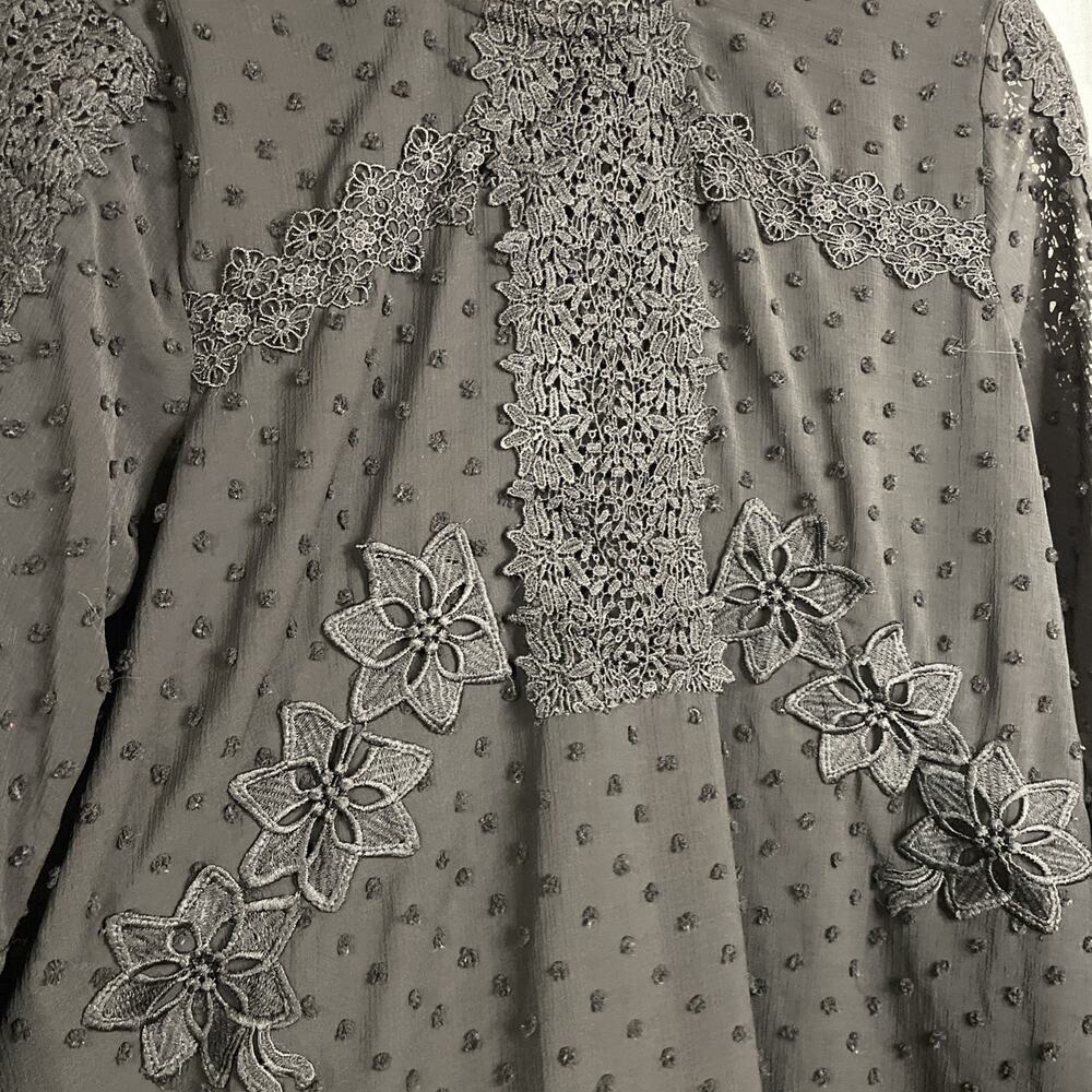 Umgee Women’s Black Blouse Size Small - 3/4 Bell Sleeve Boho Lace/Embroidered - Picture 2 of 9